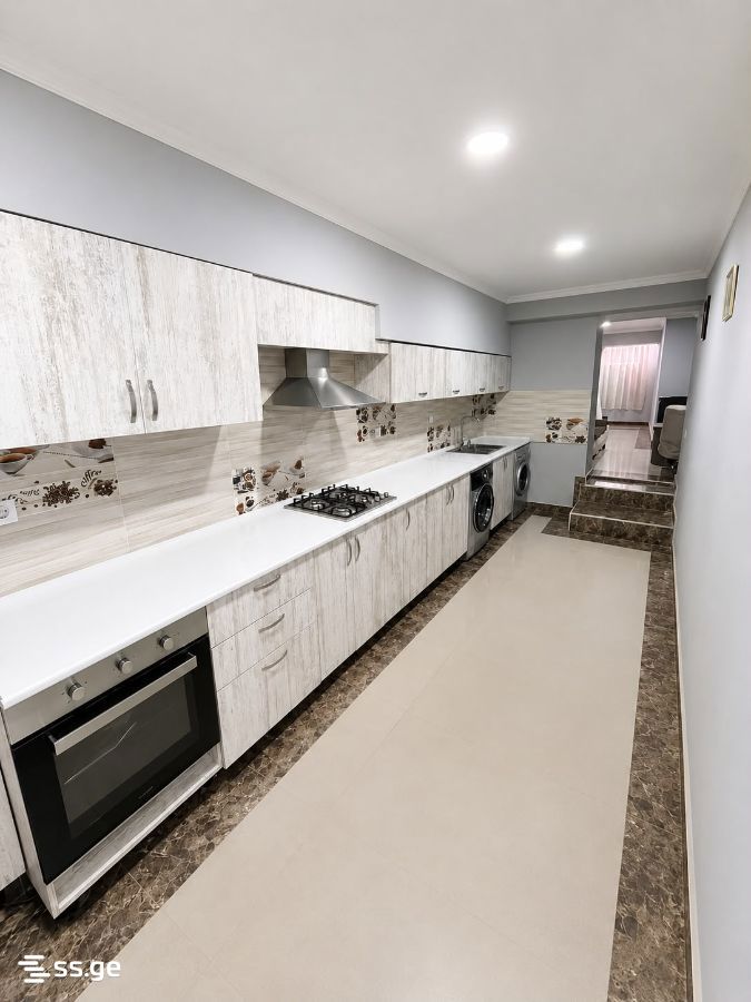 Mirian Mephe st. 8 - 5 rooms
