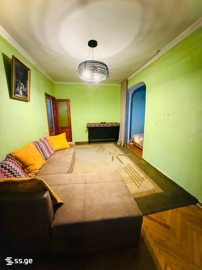 Micro. III, bl. V - Temka 6 - 3 rooms
