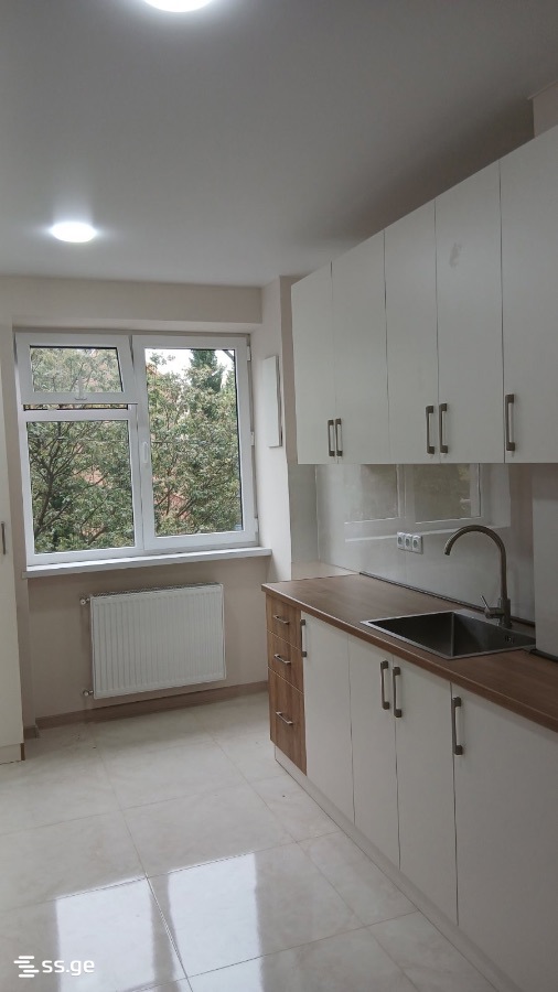 tsulukidze st. 25 - 3 rooms
