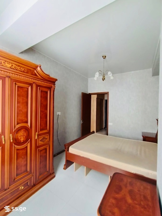 khizanishvili st. 2 - 2 rooms