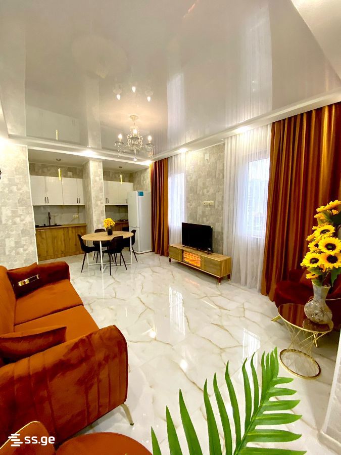 Ketevan Tsamebuli St. 4 - 3 rooms