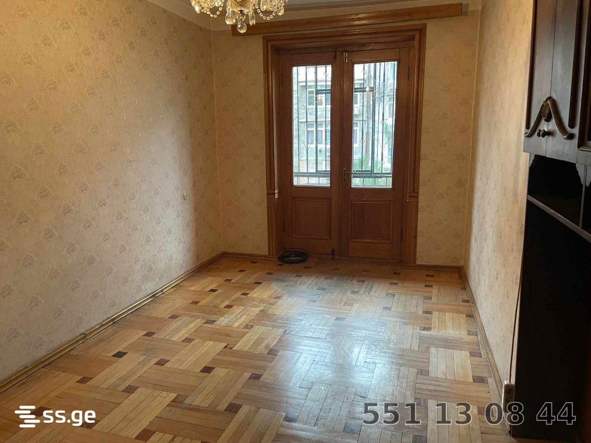 iosebidze st. საკონდიტრო „მადას“ უკან - 3 rooms