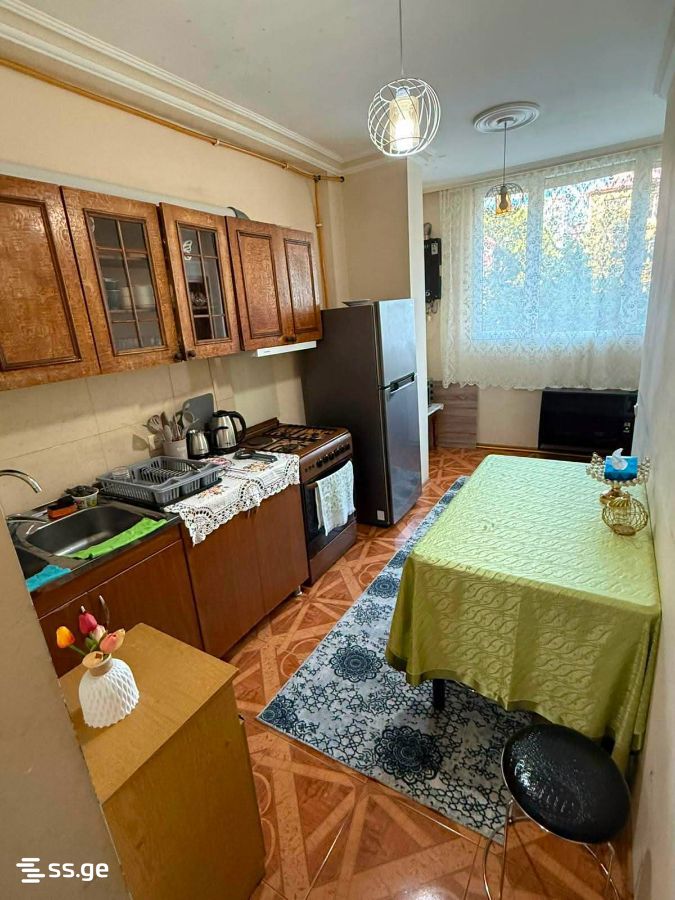 32 - 3 rooms