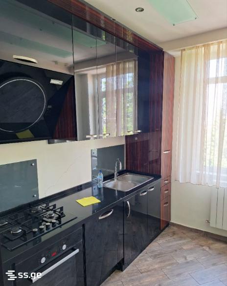 gogebashvili st. 50 - 4 rooms