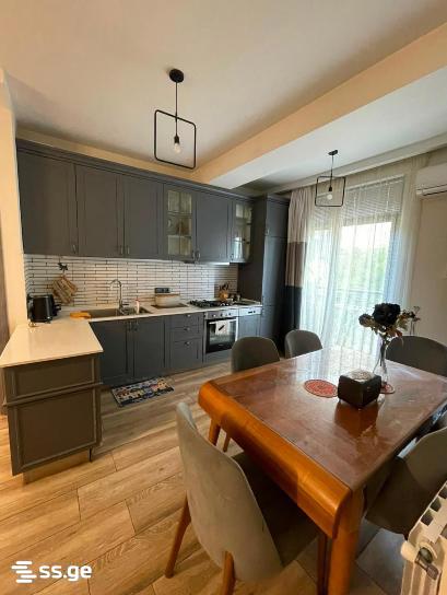 sairme st. 35 - 3 rooms