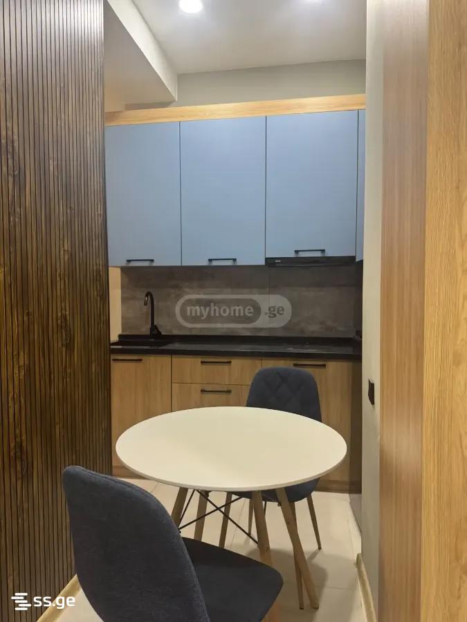 godziashvili I turn 24 - 2 rooms