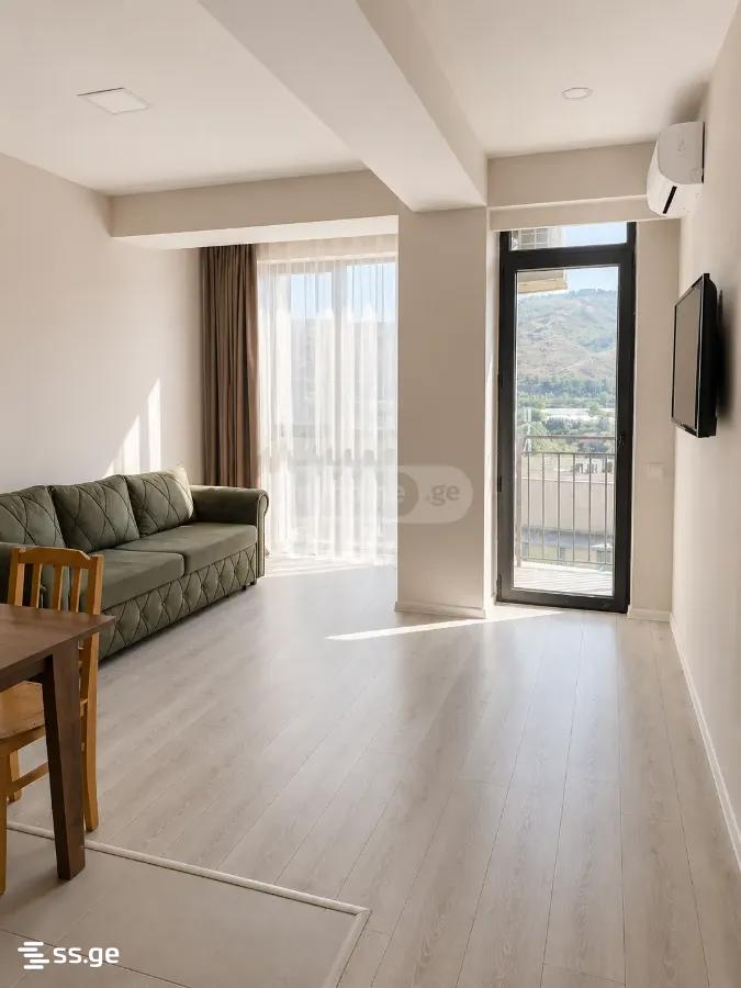 Beri Gabriel Salosi Ave. - 3 rooms