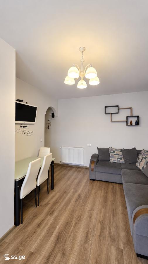 nucubidze st. 211 - 2 rooms