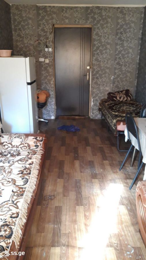 4 - 1 rooms