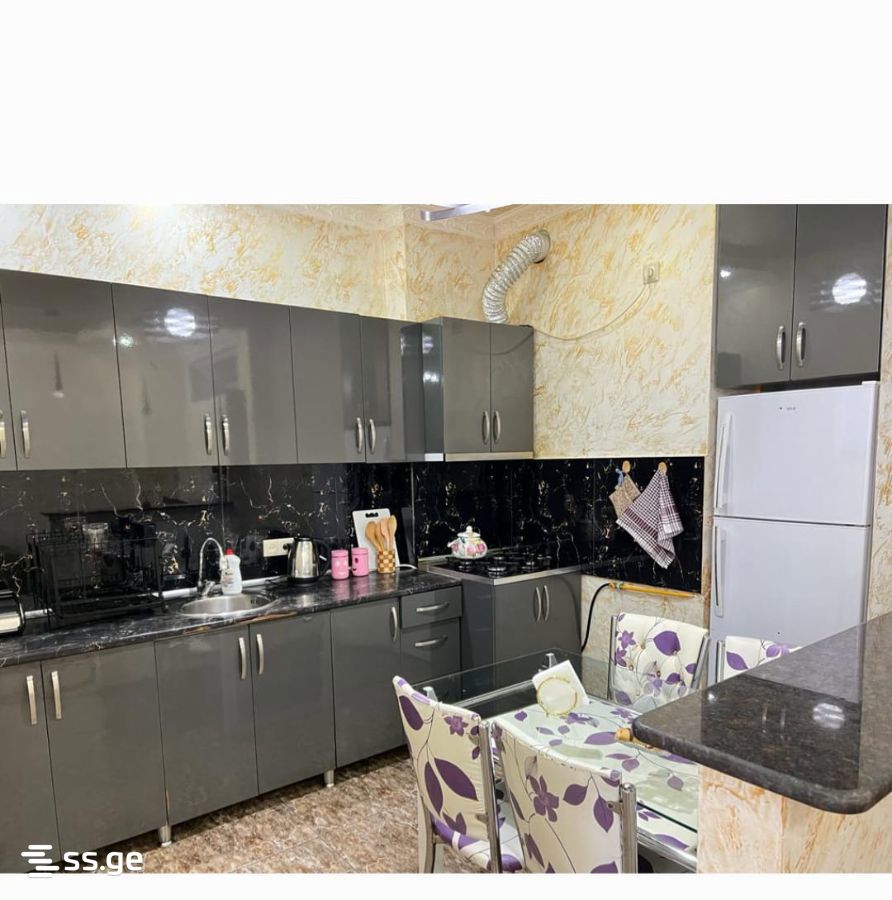 Z. Gorgiladze Street 98 - 3 rooms