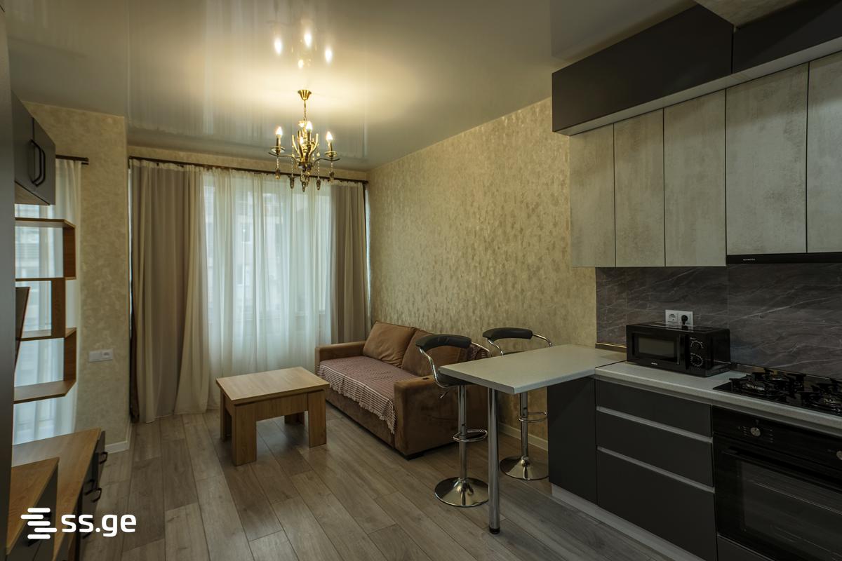 Kosmonavtebi coast 47 - 2 rooms