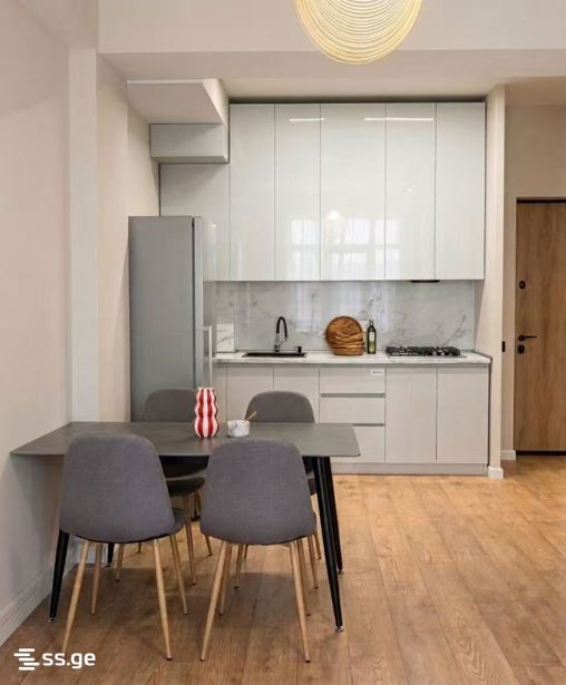 Bob walsh st. - 2 rooms