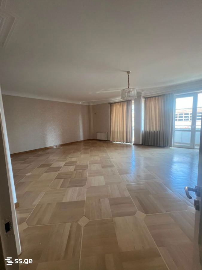 mirotadze st. 7 - 6 rooms