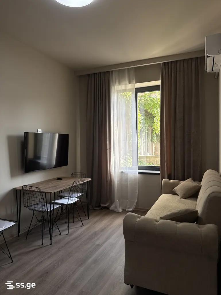 metekhi rise - 1 rooms