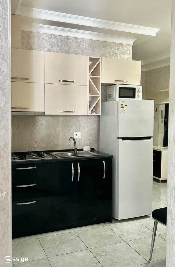 6 - 3 rooms