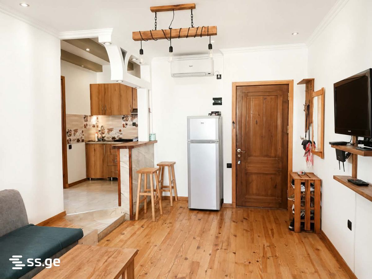 6 - 3 rooms