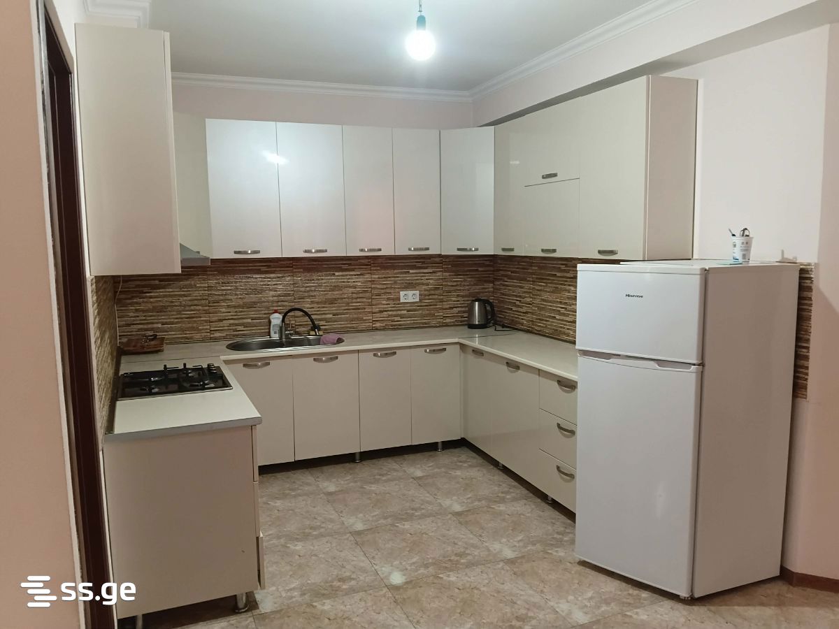 Mirian Mephe st. . - 3 rooms