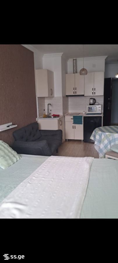 8 - 1 rooms