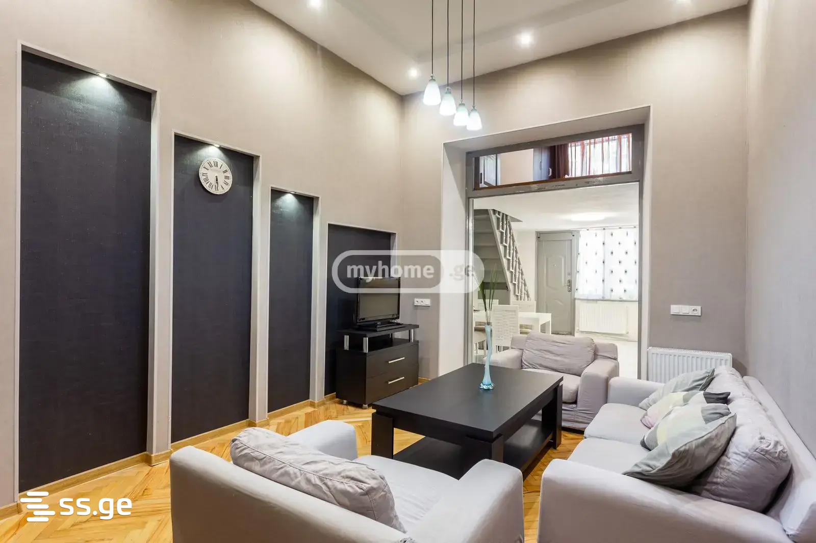 janashia st. - 3 rooms