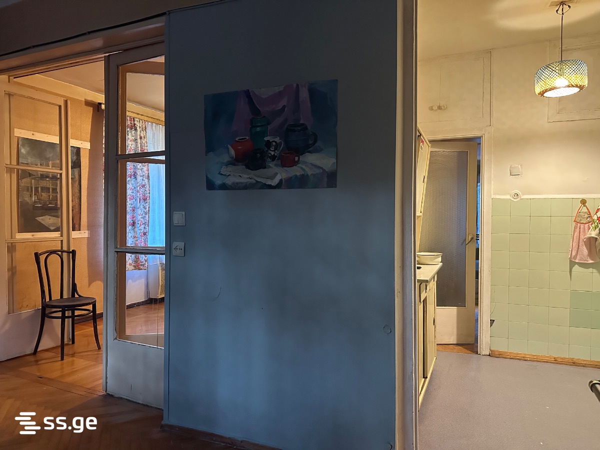 nucubidze st. 221 - 3 rooms