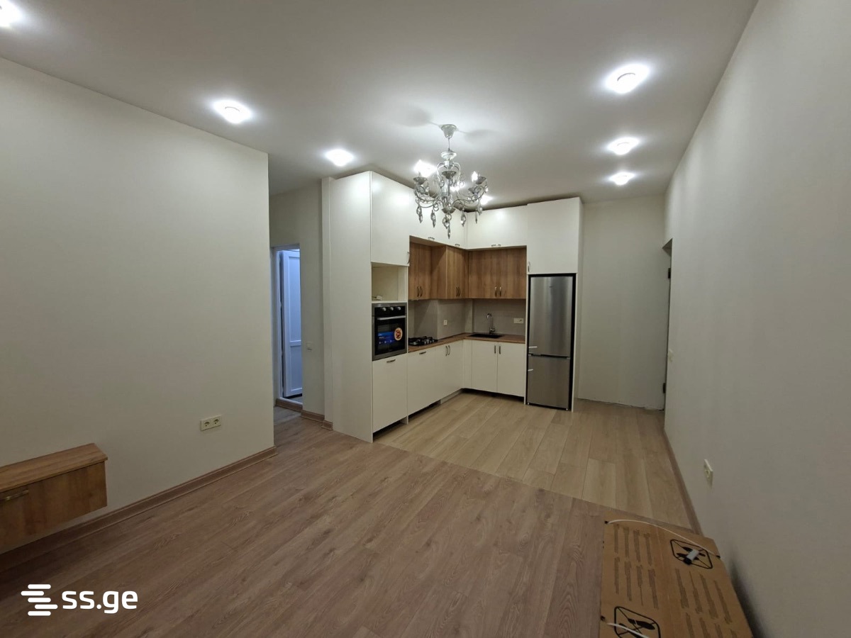 24 - 3 rooms