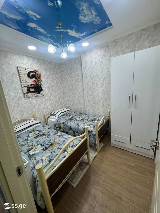 Lech and Maria Kaczynski street N25 - 3 rooms