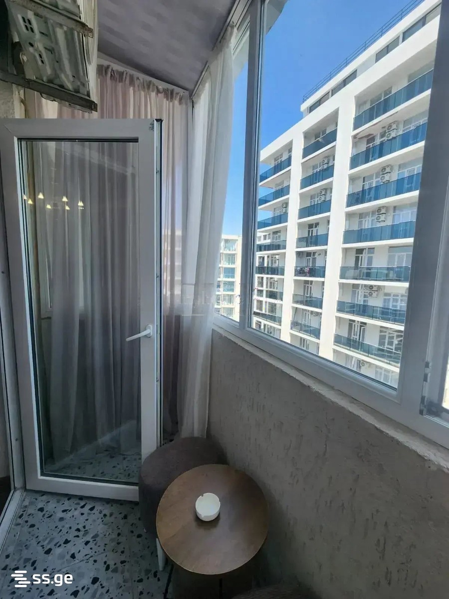 R. Nizharadze st. 9 - 1 rooms