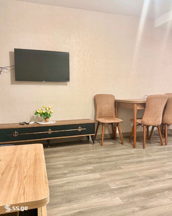 Adlia Street 1 - 3 rooms