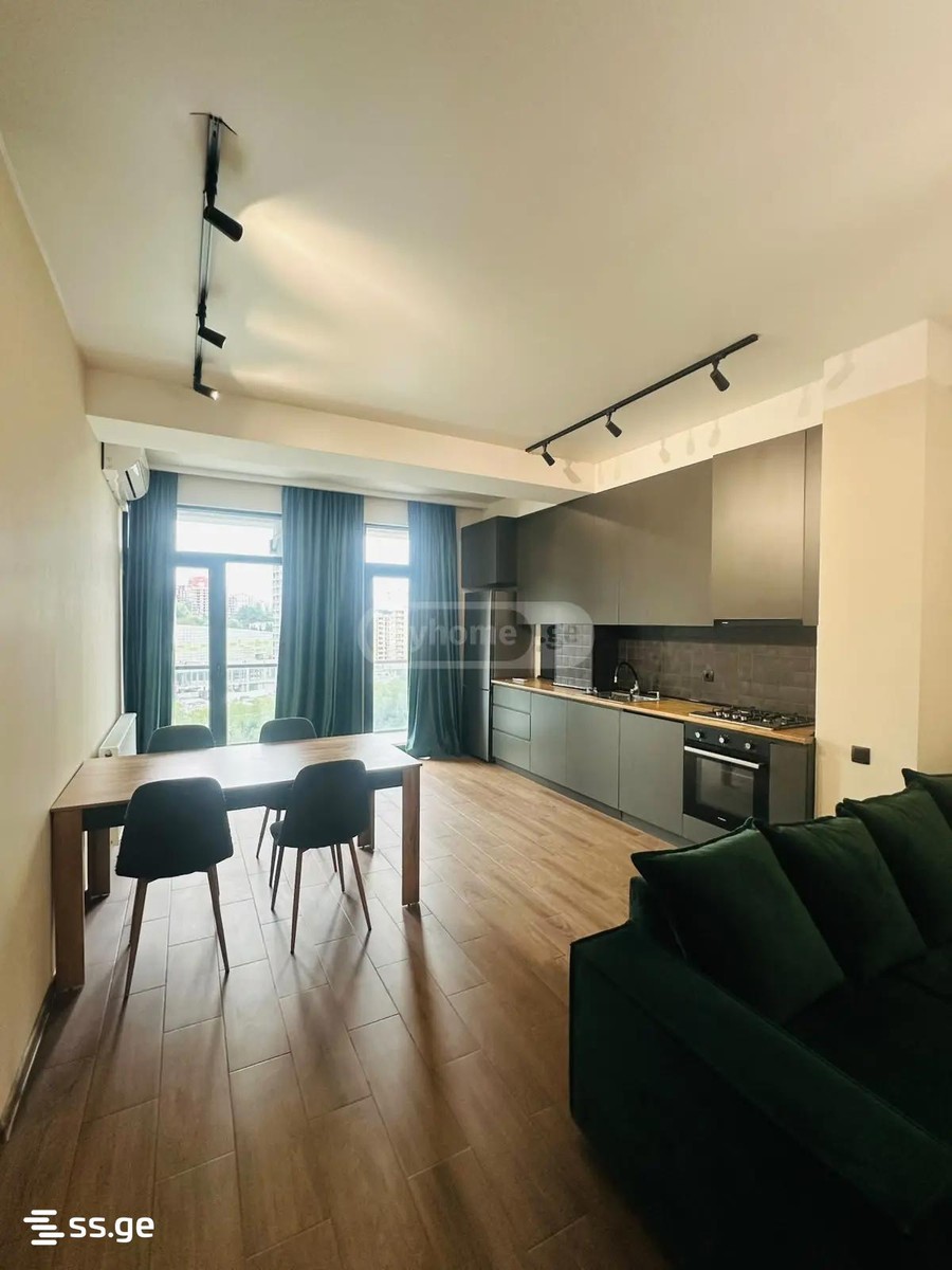Kosmonavtebi coast 91 - 3 rooms