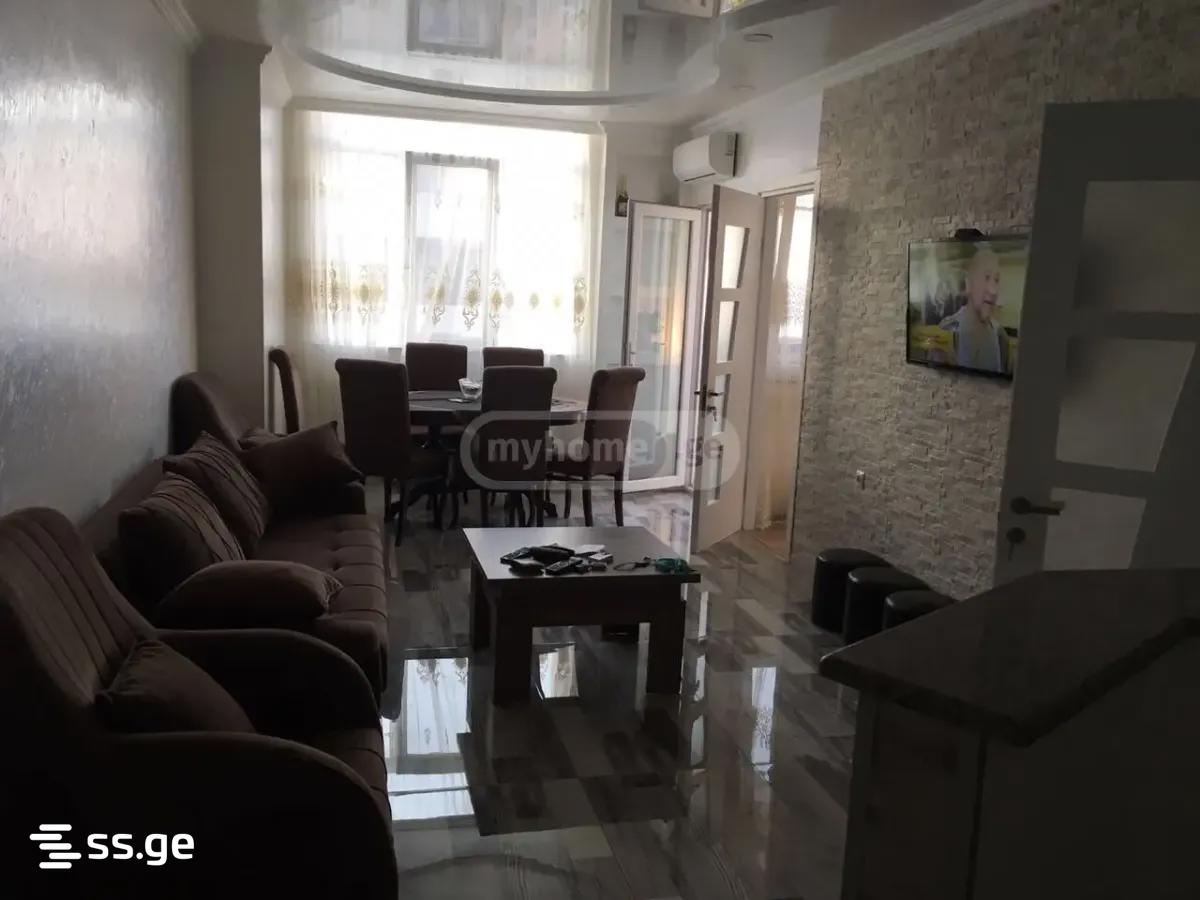 6 - 3 rooms
