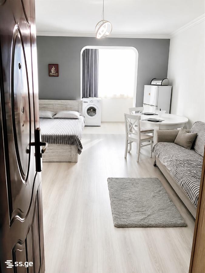 Chavchavadze st. 37ა - 1 rooms
