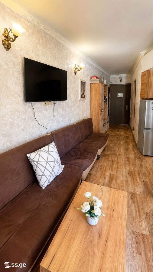 4 - 1 rooms