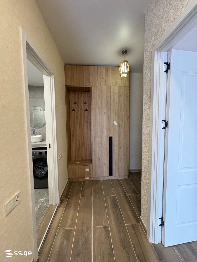 chkondideli st. 9 - 2 rooms