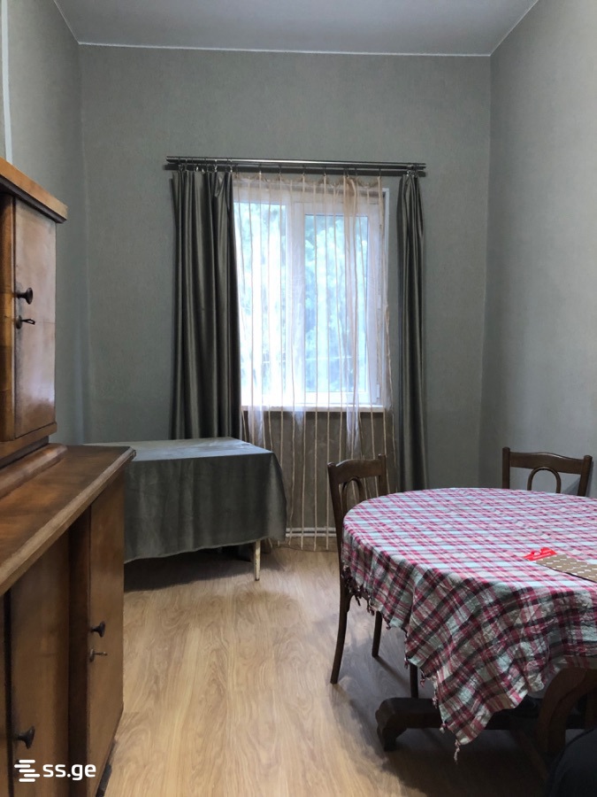 Ioseliani st. 10 - 2 rooms