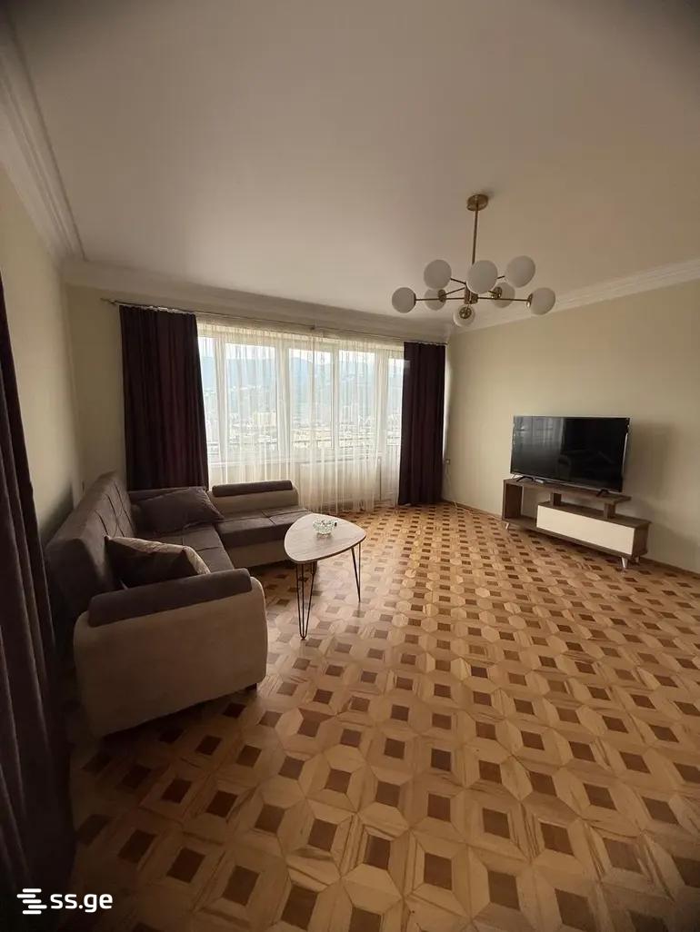 84 - 3 rooms