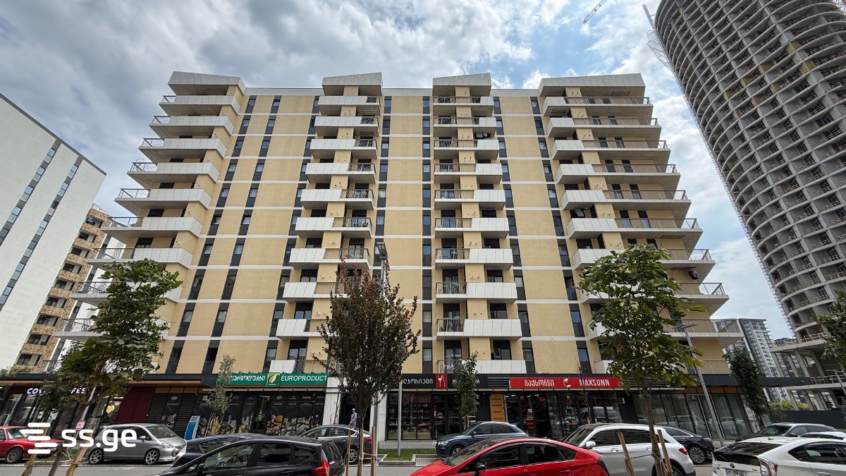 Marshal Archil Gelovani Ave. 10 - 3 rooms