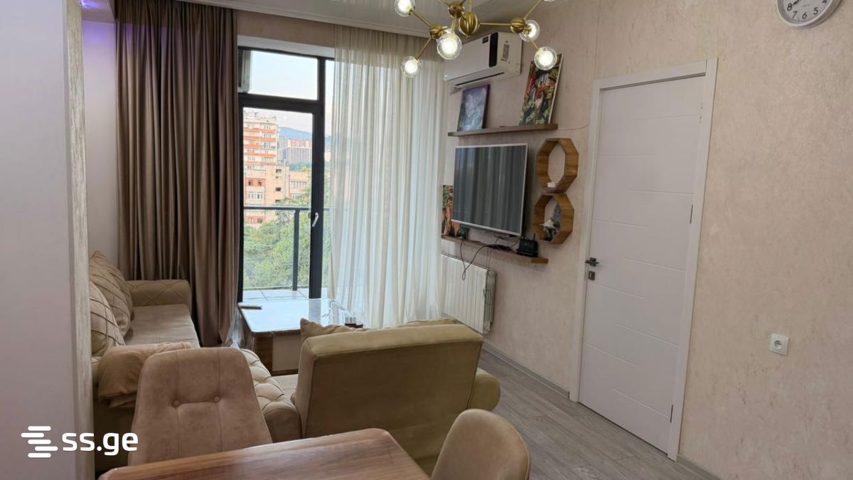 Gr. Robakidze Ave - 3 rooms