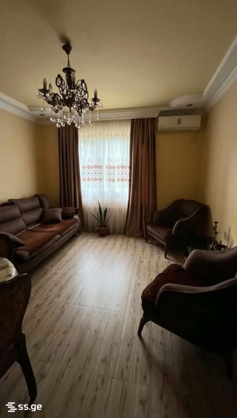 Kobaladze st. 11 - 3 rooms