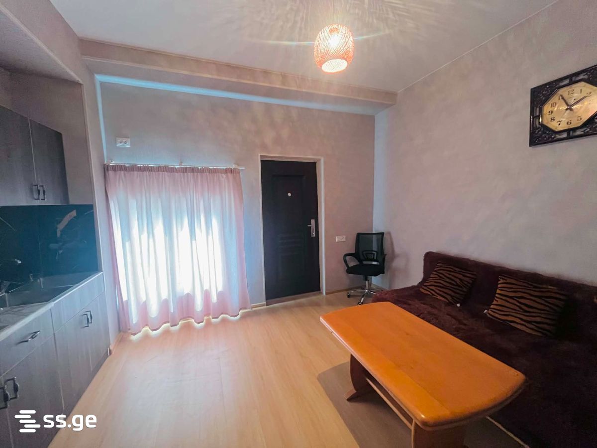 t. eristavi st. (Sanzona) 0 - 1 rooms