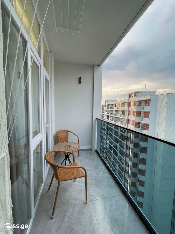 R. Nizharadze st. 5 - 1 rooms