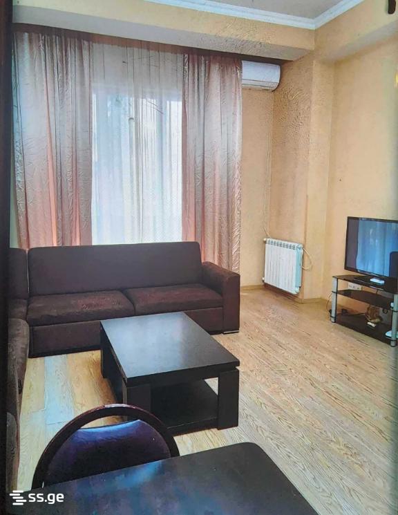 bakhtrioni st. 11 - 4 rooms