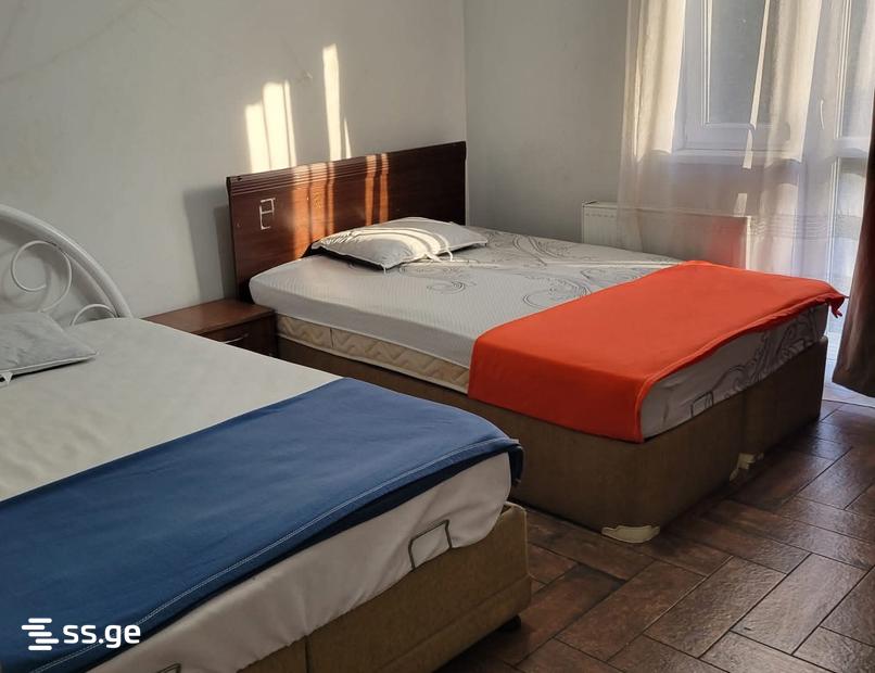 Gamkrelidze st. - 3 rooms