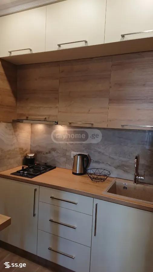 R. Nizharadze st. 0 - 1 rooms