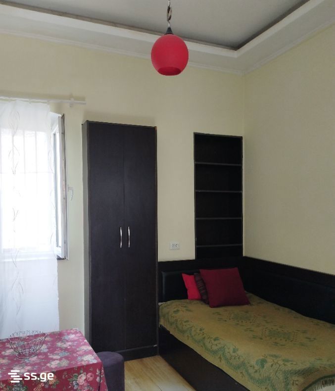 Tsinamdzgrishvili st. 114 - 1 rooms