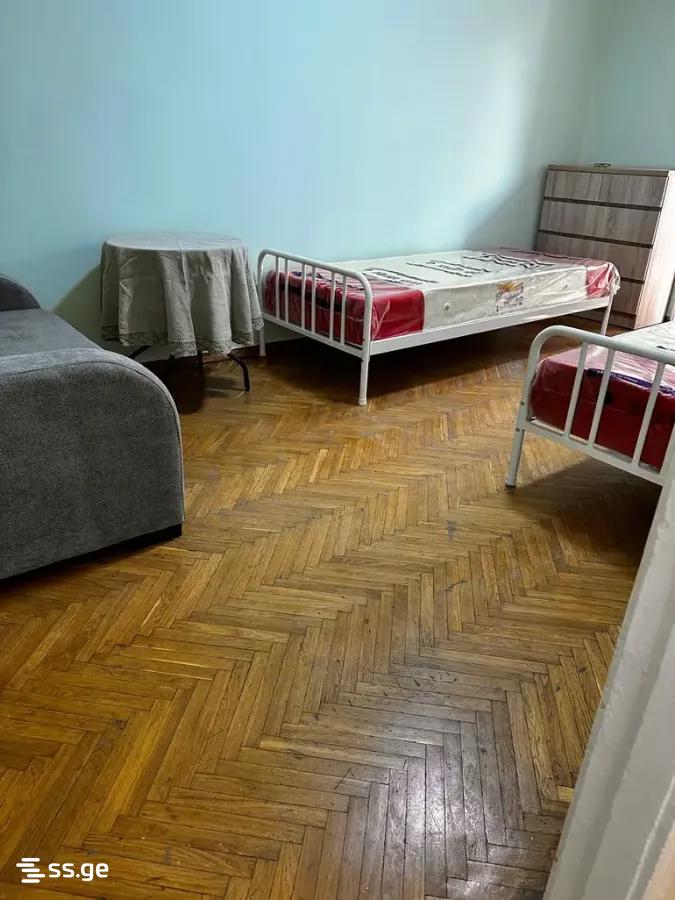 Tsinamdzgrishvili st. - 1 rooms