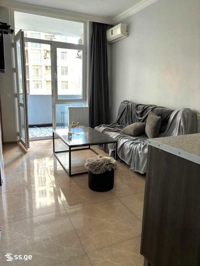 8 - 3 rooms