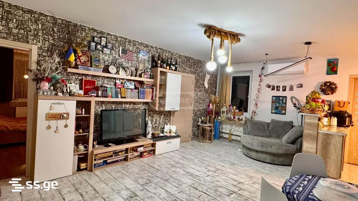 nucubidze IV plato 30 - 4 rooms