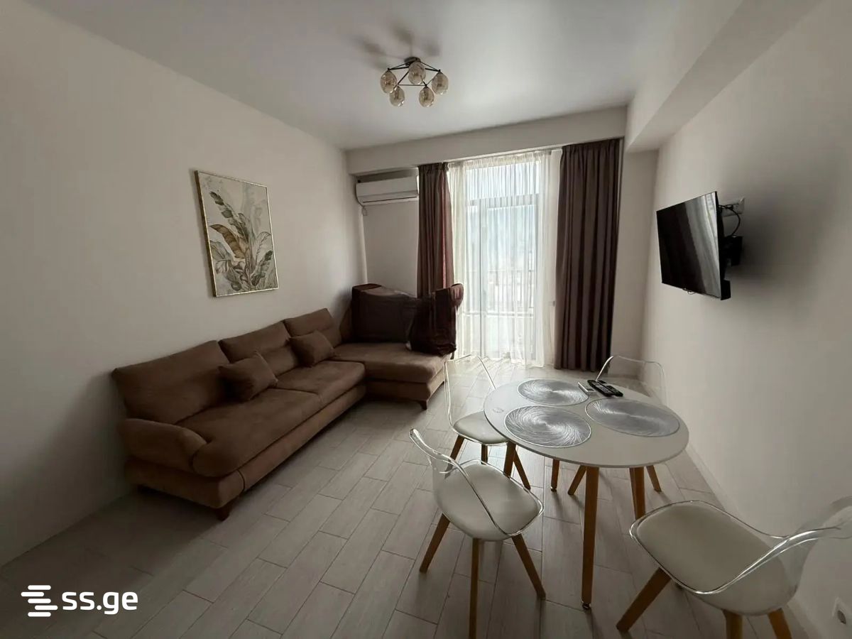 Kazbegi avenue - 3 rooms