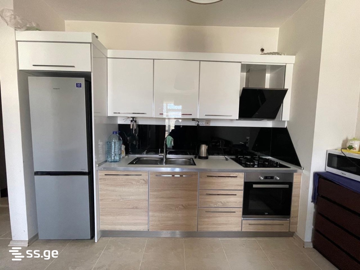 Bob walsh st. - 2 rooms