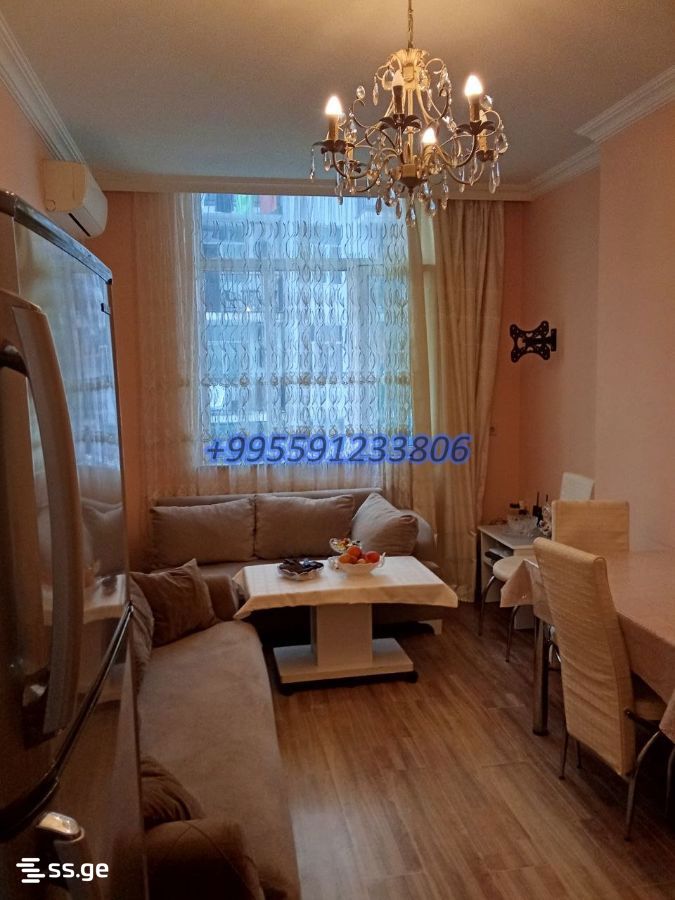 D. Mamuladze st. 8 - 3 rooms